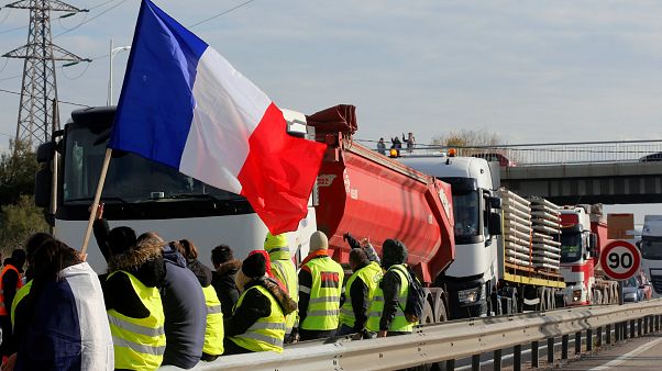 Четвертый день протестов во Франции Четвертый день протестов во Франции