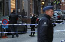Brüksel'de polis memuruna bıçaklı saldırı