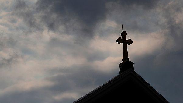 Papaz kilisenin paralarını çalarak kumarda kaybettiğini itiraf etti Papaz kilisenin paralarını çalarak kumarda kaybettiğini itiraf etti
