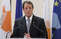 Επιταγή για ενίσχυση πυρόπληκτων στο Μάτι παρέλαβε ο Κύπριος πρόεδρος