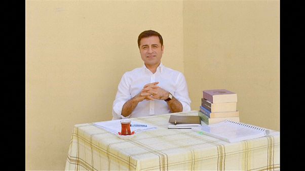 2 Jahre Untersuchungshaft: Demirtas muss freigelassen werden 2 Jahre Untersuchungshaft: Demirtas muss freigelassen werden