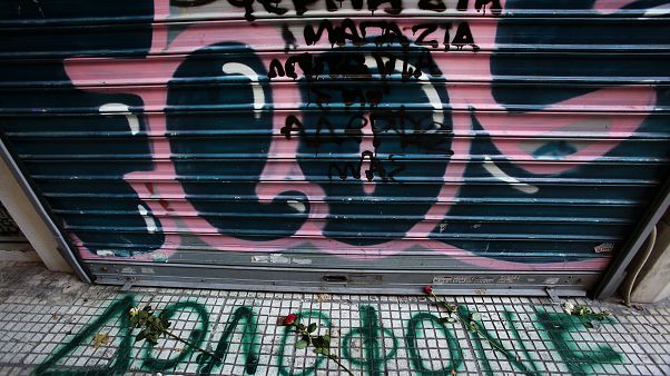 Από ισχαιμικό επεισόδιο λόγω χτυπημάτων πέθανε ο Ζακ Κωστόπουλος Από ισχαιμικό επεισόδιο λόγω χτυπημάτων πέθανε ο Ζακ Κωστόπουλος