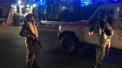 Más de medio centenar de muertos en un atentado suicida en Kabul