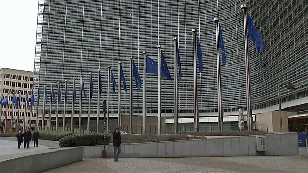 Brüssel lehnt Italiens Haushaltsplan ab - Schuldenregel verletzt Brüssel lehnt Italiens Haushaltsplan ab - Schuldenregel verletzt