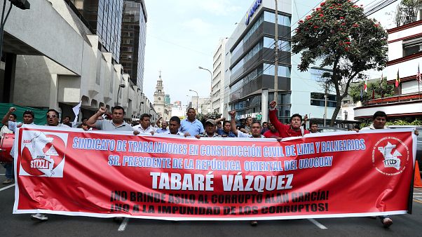 Sindicatos peruanos piden a Uruguay que entregue a Alan García para que sea juzgado por corrupción Sindicatos peruanos piden a Uruguay que entregue a Alan García para que sea juzgado por corrupción