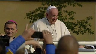 Tournée du pape dans les pays baltes sur fond de scandales sexuels