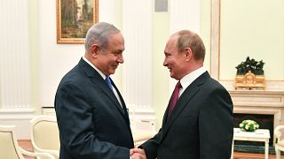 إسرائيل: روسيا تقترح تخفيف العقوبات عن إيران مقابل إنسحابها من سوريا