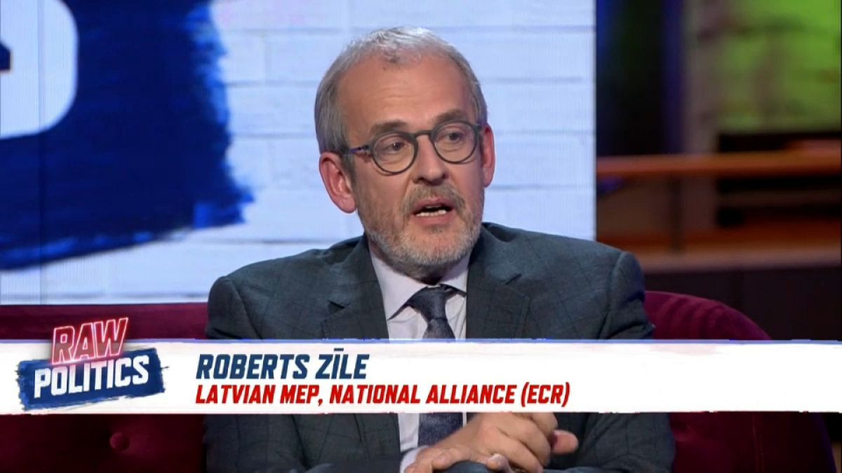 Italy budget: 'EC would be softer if Rome had mainstream government' | Raw Politics
