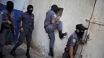 حراس أحد السجون في مدينة غواتيمالا