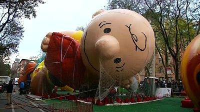 Tausende bestaunen Thanksgivings-Ballons in New York