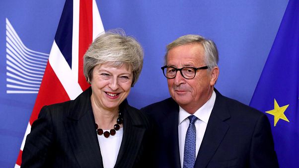 Tarihi Zirve: AB ülkelerinin tamamı Brexit anlaşmasını onayladı Tarihi Zirve: AB ülkelerinin tamamı Brexit anlaşmasını onayladı