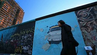 Pinturas no Muro de Berlim ganham proteção anticonstrução