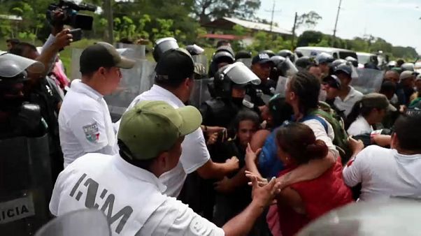 Messico: arresti di massa di migranti al confine Messico: arresti di massa di migranti al confine