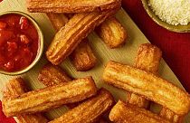 ¿Qué es peor, lo de Gibraltar o los churros de queso... Y patata?