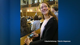 Tumult in Basel: Darf Politikerin mit 2 Monate altem Baby ins Parlament?