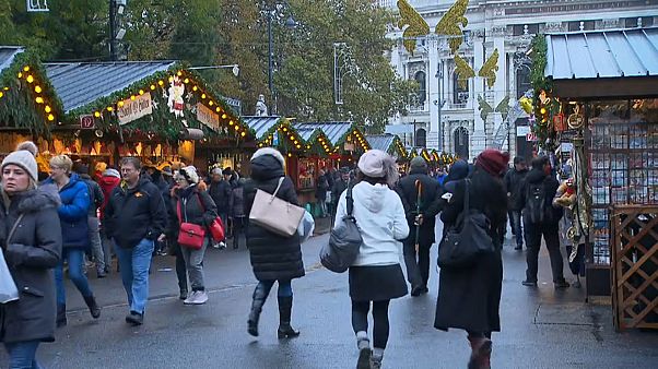 Wiener Christkindlmarkt: Millionenumsatz erwartet Wiener Christkindlmarkt: Millionenumsatz erwartet
