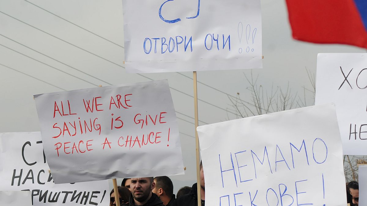 Сербы против косовских пошлин: "ЕС, открой глаза!"