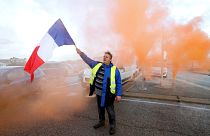 Los 'chalecos amarillos' convocan a una masiva protesta en París