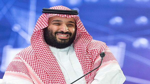 تونس ترحب بزيارة ولي عهد السعودية ونشطاء يحتجّون تونس ترحب بزيارة ولي عهد السعودية ونشطاء يحتجّون
