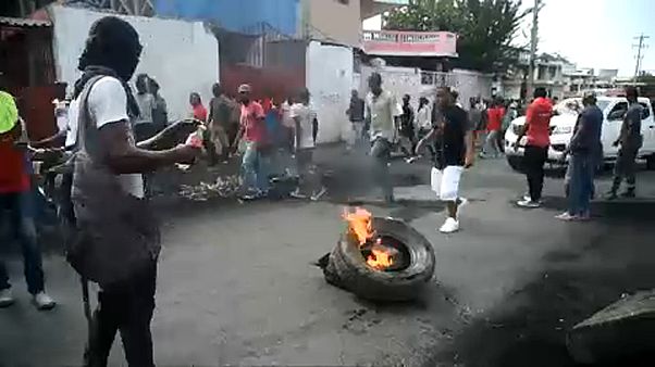 Haiti a ferro e fogo Haiti a ferro e fogo