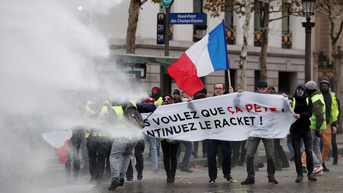 Протест "желтых жилетов" в Париже 