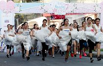A "Corrida das Noivas" voltou a animar as ruas de Banguecoque