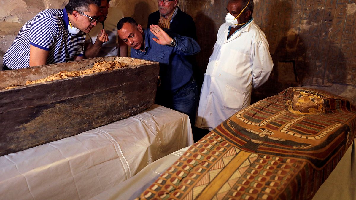 Αίγυπτος: Στο φως άθικτη σαρκοφάγος γυναίκας ηλικίας 3.000 ετών
