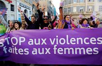 Milhares exigem na rua o fim da violência contra as mulheres