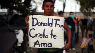 Trump'tan göçmen konvoyunu tehdit, Meksika'dan anlaşma iddiasına yalanlama