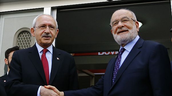 Yerel seçimler: Kılıçdaroğlu, Karamollaoğlu'nu ziyaret edecek Yerel seçimler: Kılıçdaroğlu, Karamollaoğlu'nu ziyaret edecek