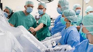 83 bin ölüm, binlerce mağduriyet: Vücudumuza yerleştirilen implantlar ne kadar güvenli?