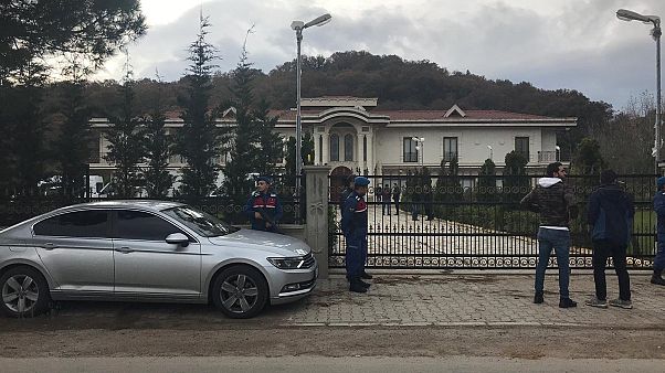 مقتل خاشقجي: اتصال هاتفي بمالك فيلا سعودي يقود الشرطة التركية إلى يالوفا مقتل خاشقجي: اتصال هاتفي بمالك فيلا سعودي يقود الشرطة التركية إلى يالوفا