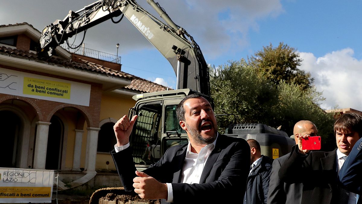 Salvini lança mensagem aos criminosos