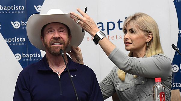 Chuck Norris Budapesten jelentette be új filmjét Chuck Norris Budapesten jelentette be új filmjét