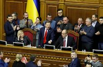 Presidente ucraniano declara a lei marcial no país