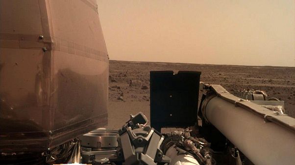NASA'nın Mars keşif aracı InSight ilk özçekim fotoğrafını gönderdi NASA'nın Mars keşif aracı InSight ilk özçekim fotoğrafını gönderdi