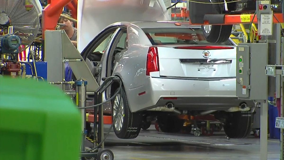 General Motors vai encerrar oito fábricas