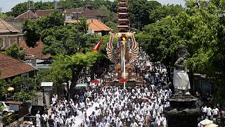 إندونيسيا تشجع على كشف "معتقدات دينية مضللة" وسط مخاوف من تقسيم المجتمع