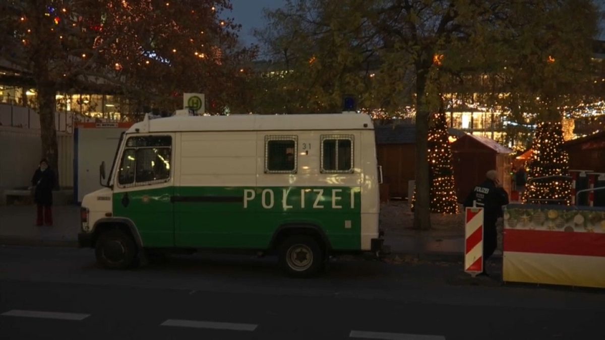 Szigorúan őrzik a berlini karácsonyi vásár területét