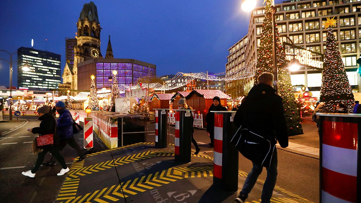 Weihnachtsstimmung in der "Glühweinfestung" Breitscheidplatz