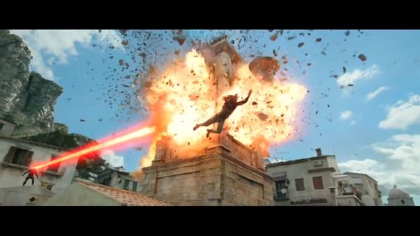 Aquaman: Mit Schwert, Charme und Krone Aquaman: Mit Schwert, Charme und Krone