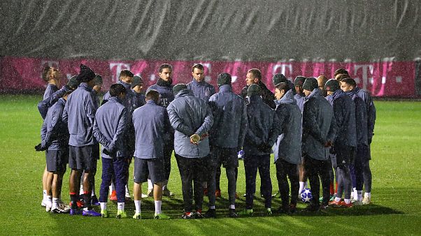 Twitter lacht über Zoff beim FC Bayern: Breitner nicht mehr erwünscht Twitter lacht über Zoff beim FC Bayern: Breitner nicht mehr erwünscht