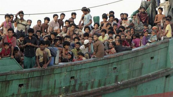 ميانمار تضبط قاربا على متنه 93 شخصا فارين إلى ماليزيا ميانمار تضبط قاربا على متنه 93 شخصا فارين إلى ماليزيا