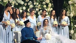 شاهد: زواج ملك ماليزيا من ملكة جمال روسيا