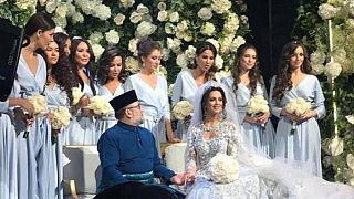 Güzellik Kraliçesi’ydi gerçek kraliçe oldu: Miss Moskova Müslüman olup Malezya kralıyla evlendi