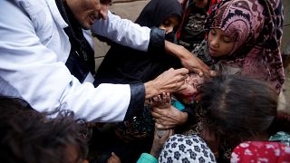 اليونيسف ومنظمة الصحة تطلقان حملة للتطعيم ضد شلل الأطفال باليمن