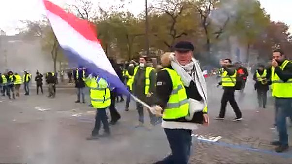 Újabb tüntetést szerveznek a sárgamellényesek Újabb tüntetést szerveznek a sárgamellényesek