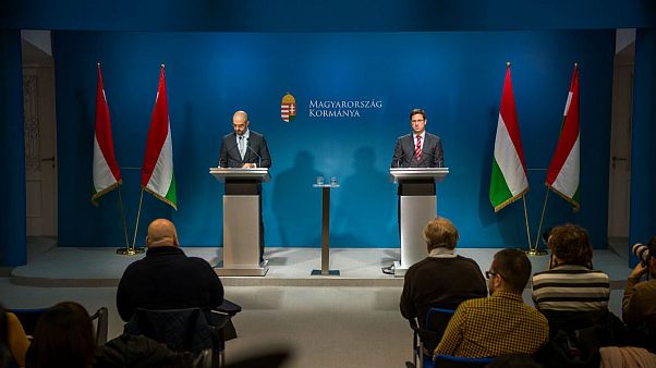 Túlóra - két lépést hátrált a kormány Túlóra - két lépést hátrált a kormány
