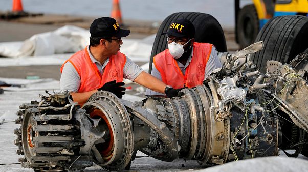 Крушение Boeing 737: ошибка пилота, механика или системы? Крушение Boeing 737: ошибка пилота, механика или системы?