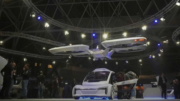 Το ιπτάμενο ταξί των Audi και Airbus! Το ιπτάμενο ταξί των Audi και Airbus!